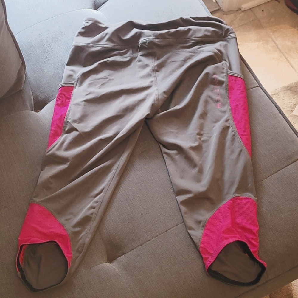 Hylete Capris